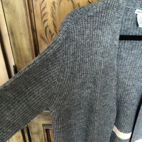 Sweet Romeo Cardigan - Picture 4 of 7